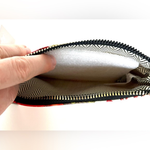 XOXO WRISTLET — multicolor pilled leather. Holds iPhone 13 (see last pic size) - Picture 4 of 5